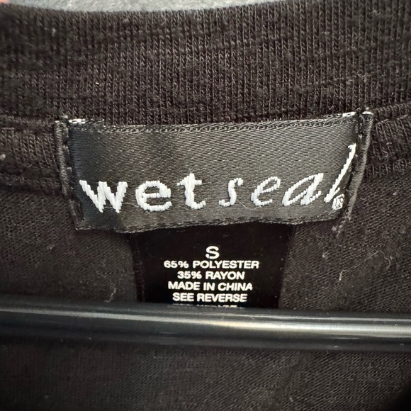 Wet Seal Blue Graphic Sleeveless Tank Top - Picture 2 of 5